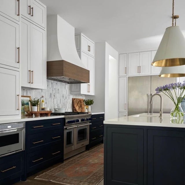 Ideas for a black-and-white kitchen Ideas for a black-and-white kitchen