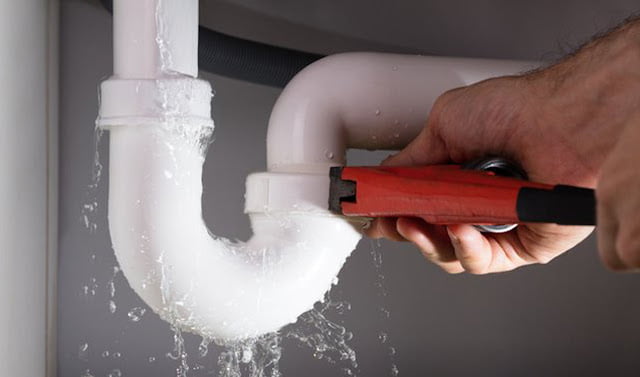 how to replace water pipes in home