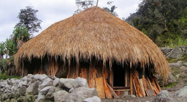 traditional houses in indonesia