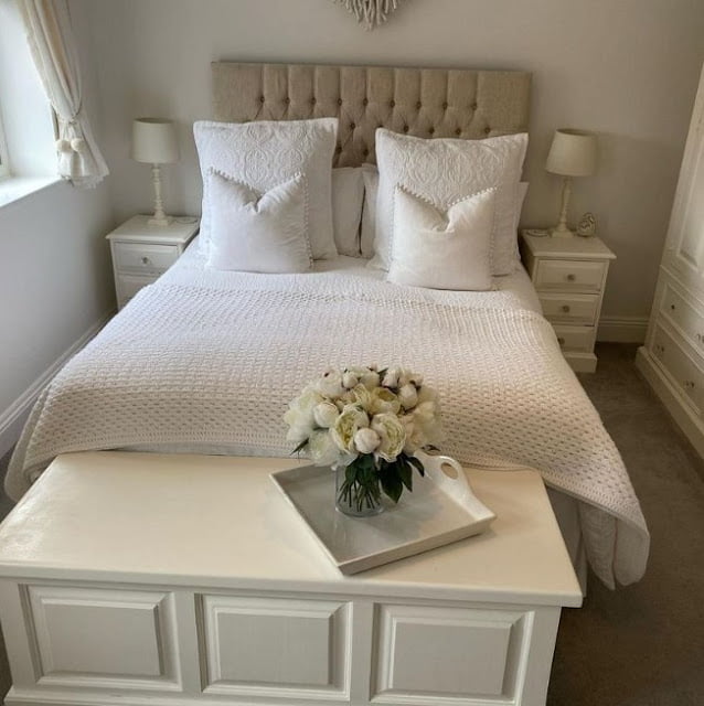 simple white bedroom design ideas