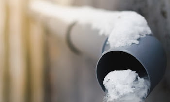 How do pipes freeze in a house