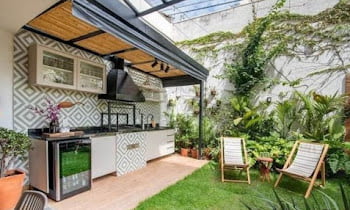 9 Open Kitchen Designs Facing The Garden That Can Bring A Fresh Aura. Far From Stuffy Impression!