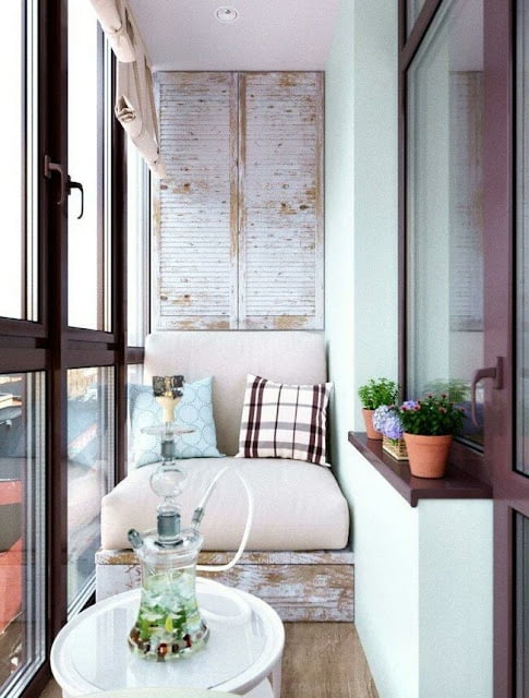 Provence-style curtains for a balcony or loggia Provence-style curtains for a balcony or loggia