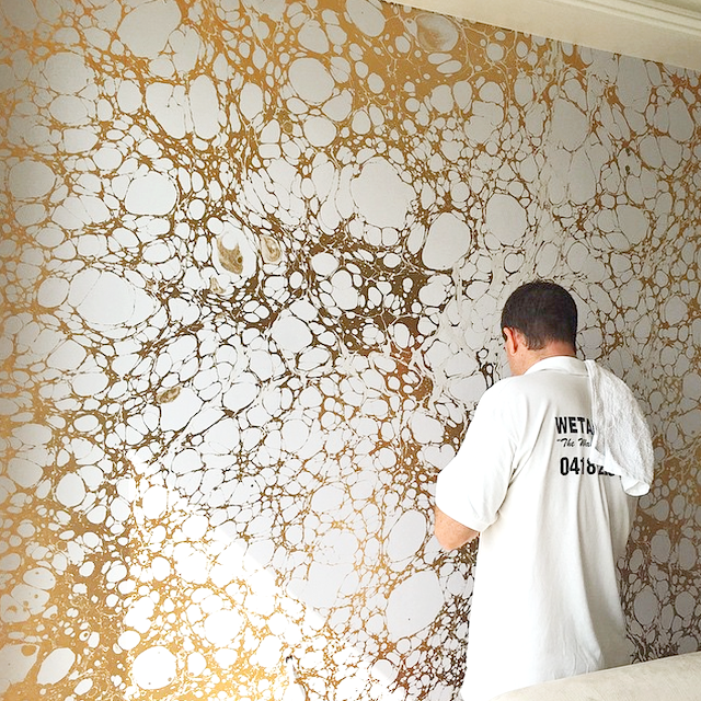 gold wall paint colors