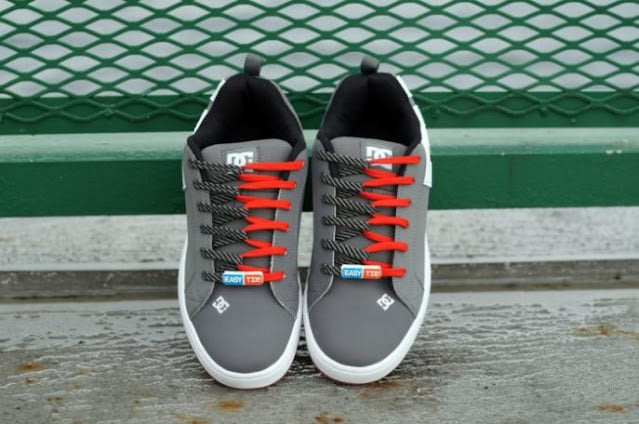 how to tie shoelaces