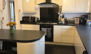 10 Best Colour Combination For Kitchen
