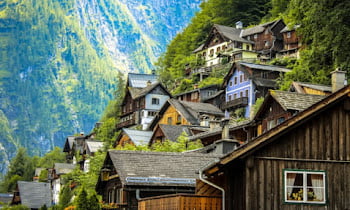 Tips for Building a Small and Comfortable Modern Mountain House to Live in