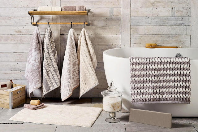 bathroom towel decorating ideas