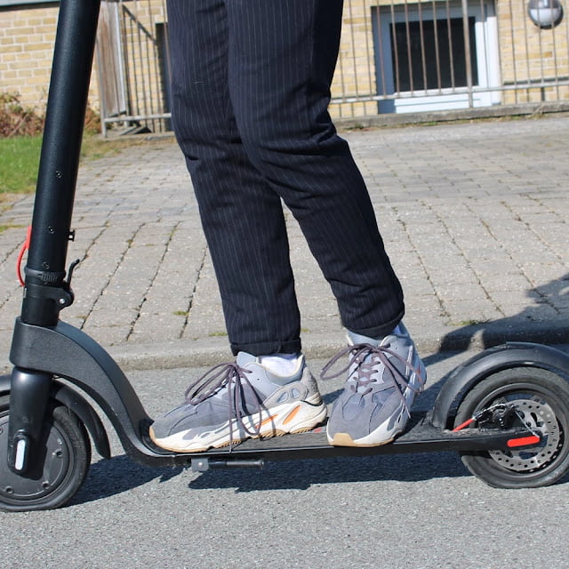 elektrikli scooter nasıl kullanılır