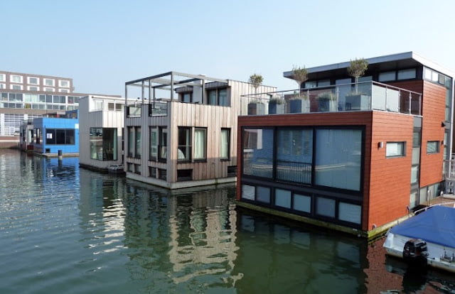 floating house design