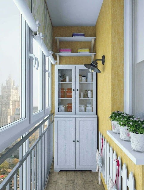 Provence-style curtains for a balcony or loggia Provence-style curtains for a balcony or loggia