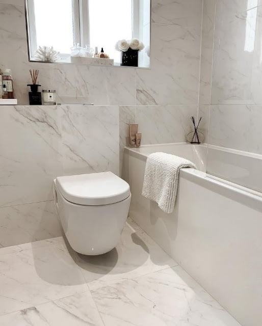 cool ideas for a small bathroom