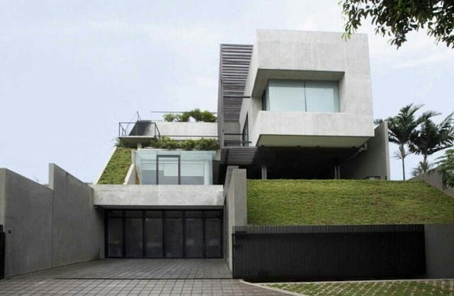 2-Story House Model on High Land