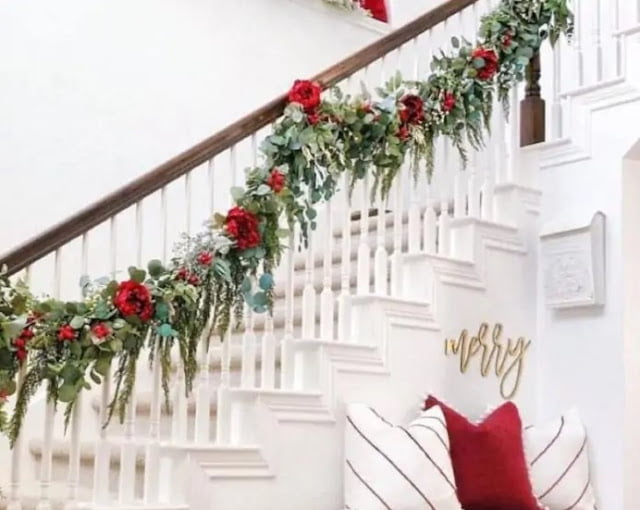 christmas decor for stair railings