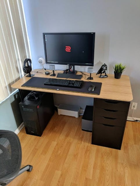 beautiful minimalist gaming computer desk ideas