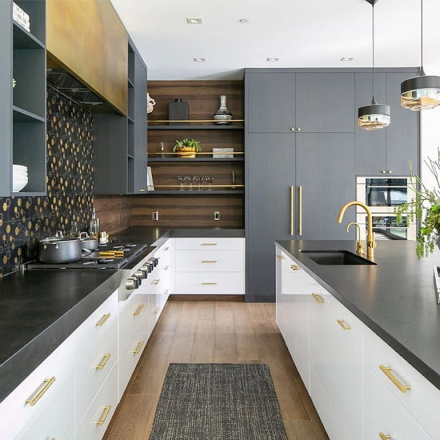 Ideas for a black-and-white kitchen Ideas for a black-and-white kitchen
