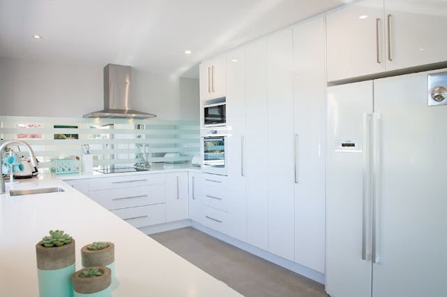 white minimalist kitchen design white minimalist kitchen design
