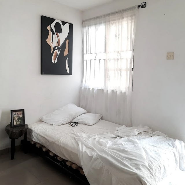 simple white bedroom design ideas
