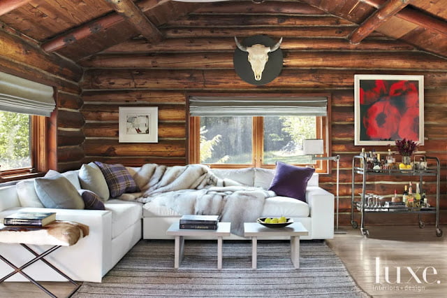 Wooden House Decoration Ideas: Use of Furniture with Earth Tone Colors