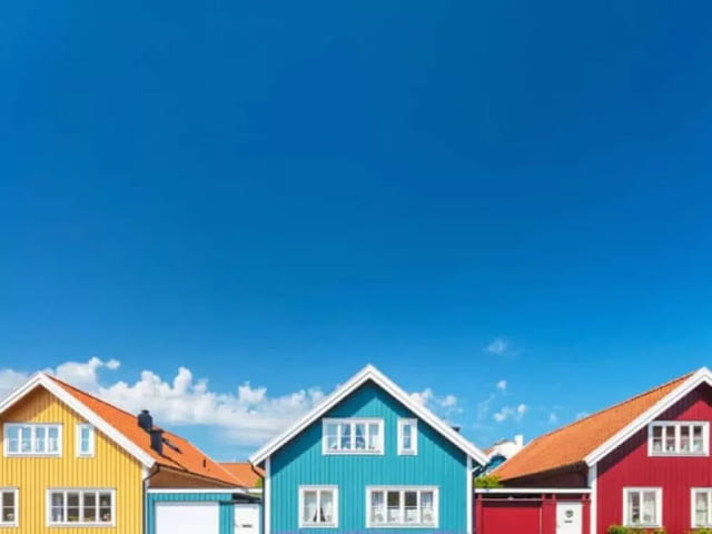 Minimalist Wooden House with Bright Wood Color Design