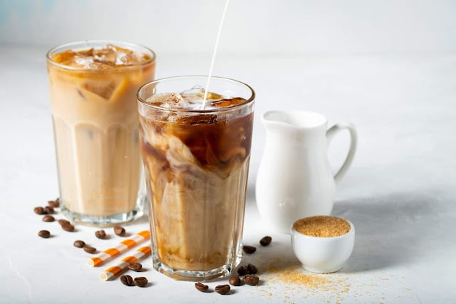 how to make iced brown sugar oatmilk shaken espresso