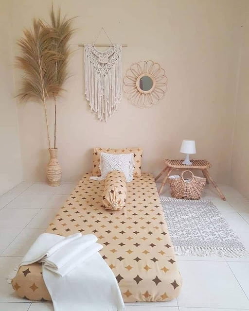 design bilik tidur remaja perempuan simple