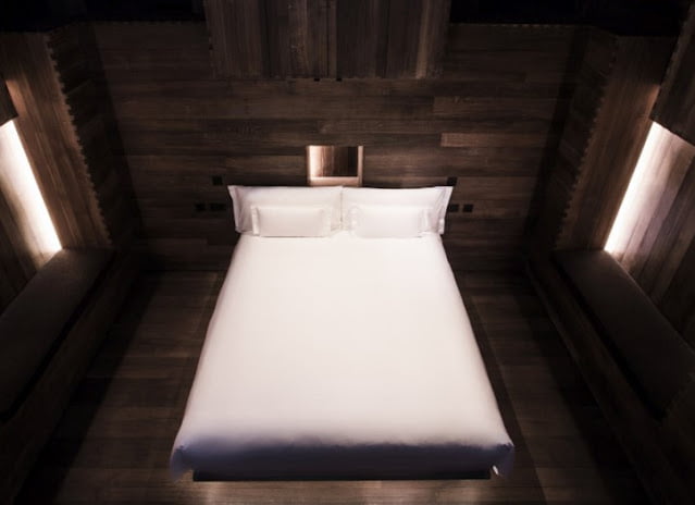minimalist wooden 3x4 hotel room design