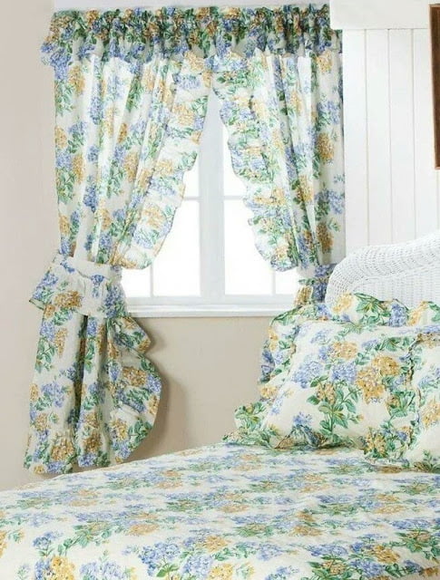Provence style curtains Provence style curtains