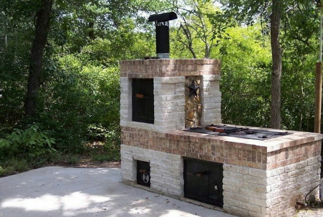 covered outdoor living spaces with fireplace