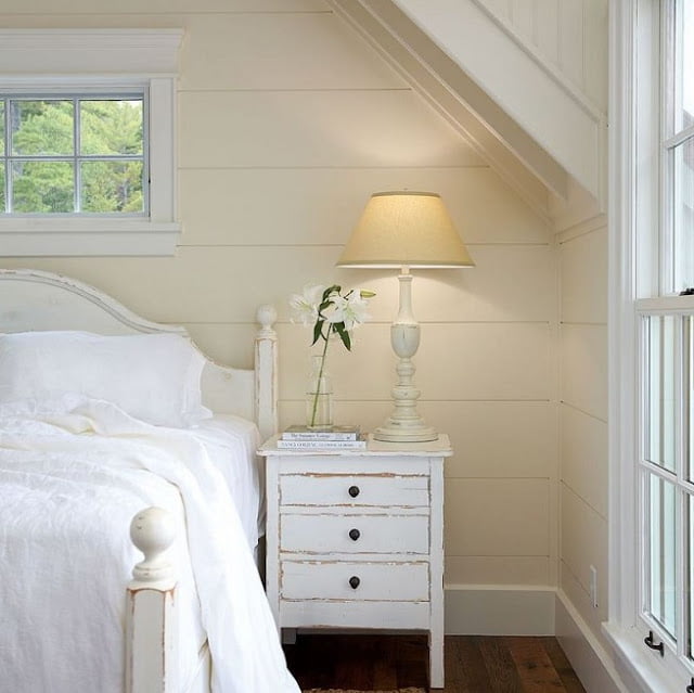 simple white bedroom design ideas