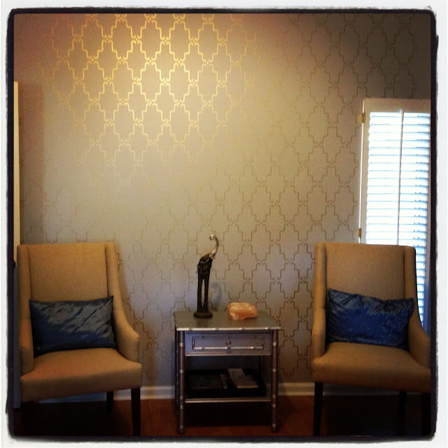 gold wall paint colors