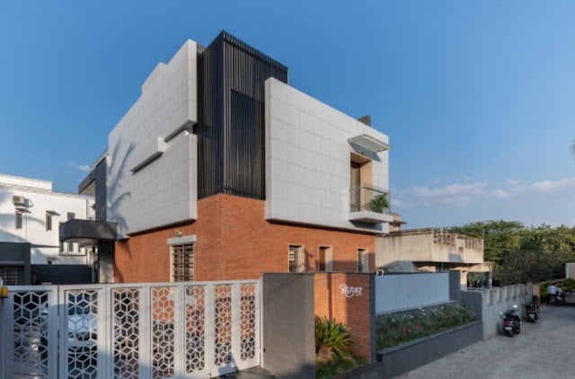 beautiful small house designs pictures in india