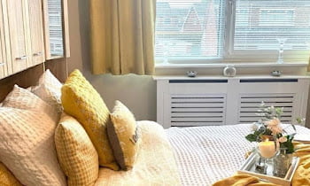 14 Affordable Yellow Bedroom Ideas