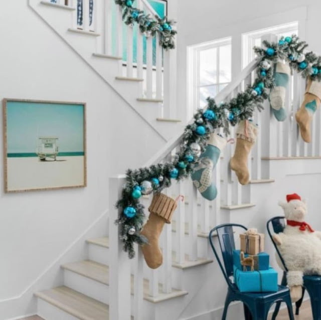 christmas decor for stair railings