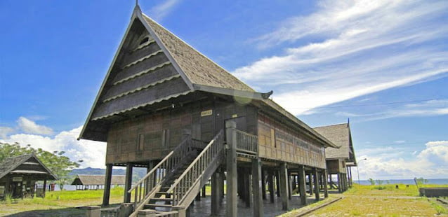traditional houses in indonesia