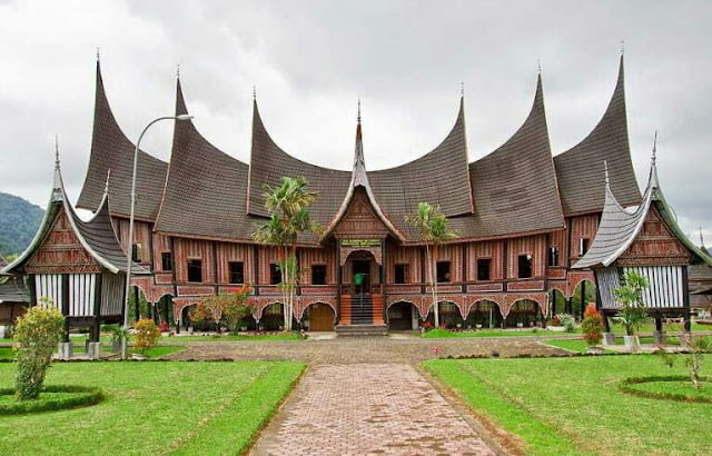 traditional houses in indonesia