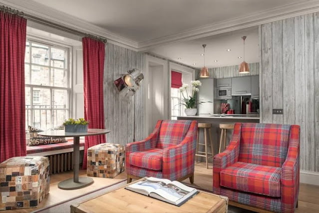 red curtains living room