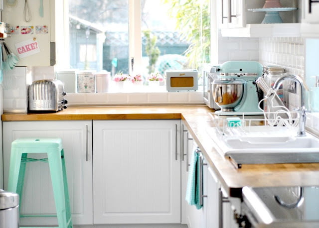 mini kitchen set