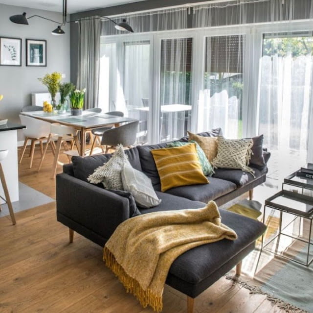 family room dining room combo