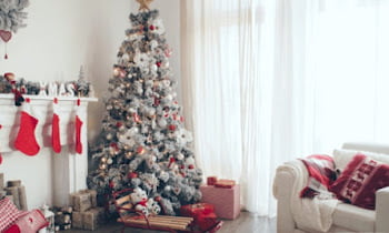 Follow Christmas Decorations For Aesthetic Living Room Below