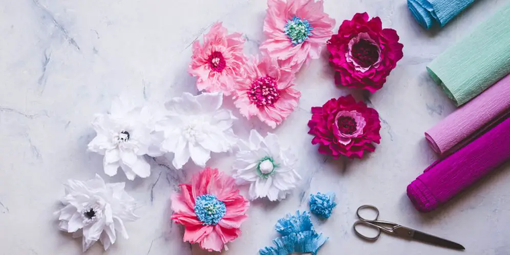 how to make roses from crepe paper